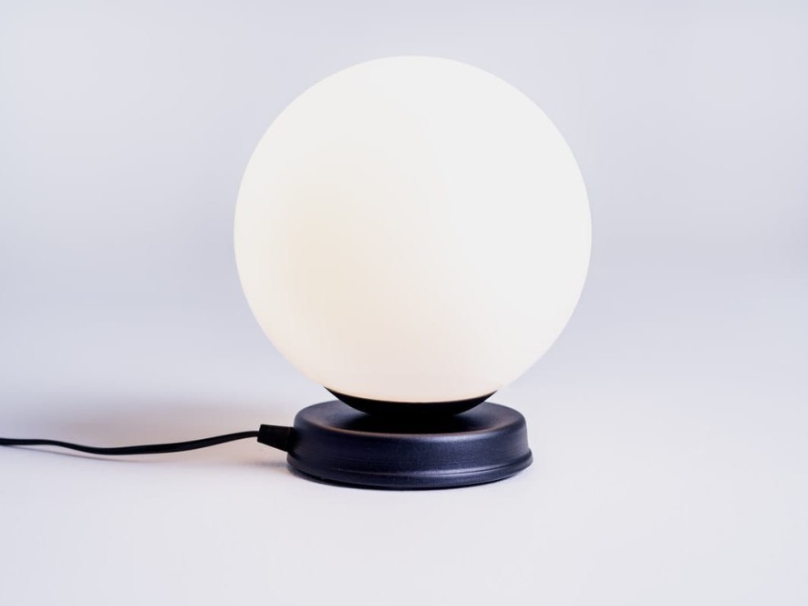 Lampa stołowa MANEN M