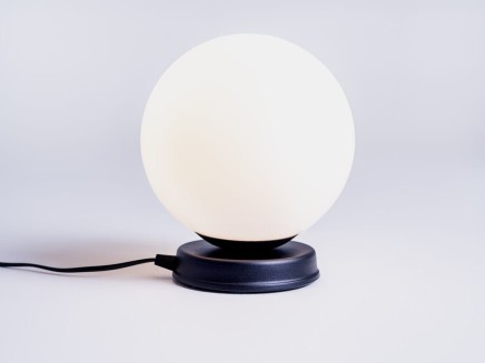 Lampa stołowa MANEN M